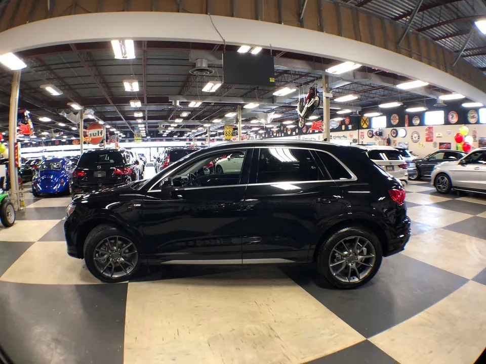 Audi Q3 2020 photo 4
