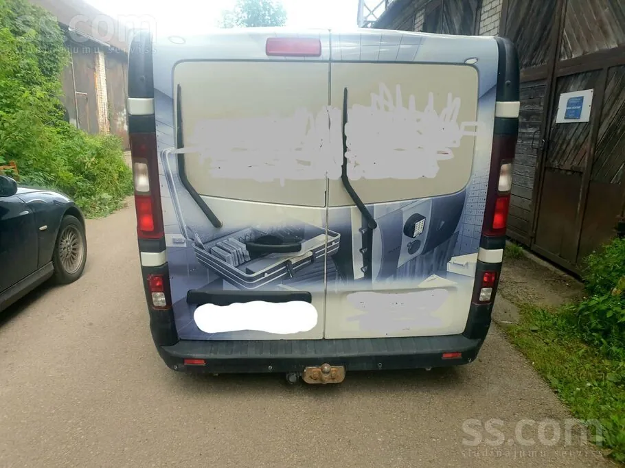 Renault Trafic 2015 photo 2
