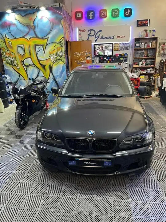 BMW E46 2004 photo 3