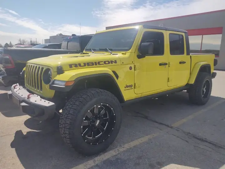 Jeep Gladiator 2023 photo 2