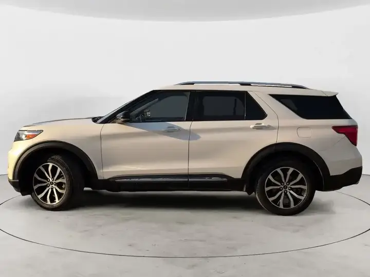Ford Explorer 2020 photo 3