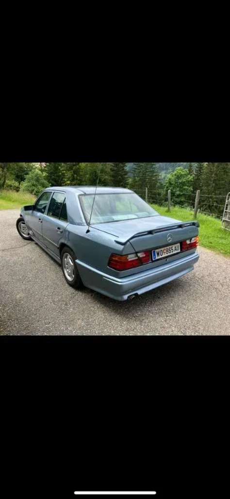 Mercedes-Benz E-Class 1986 photo 2