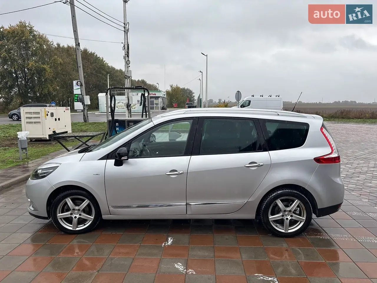 Renault Scenic 2016 photo 4