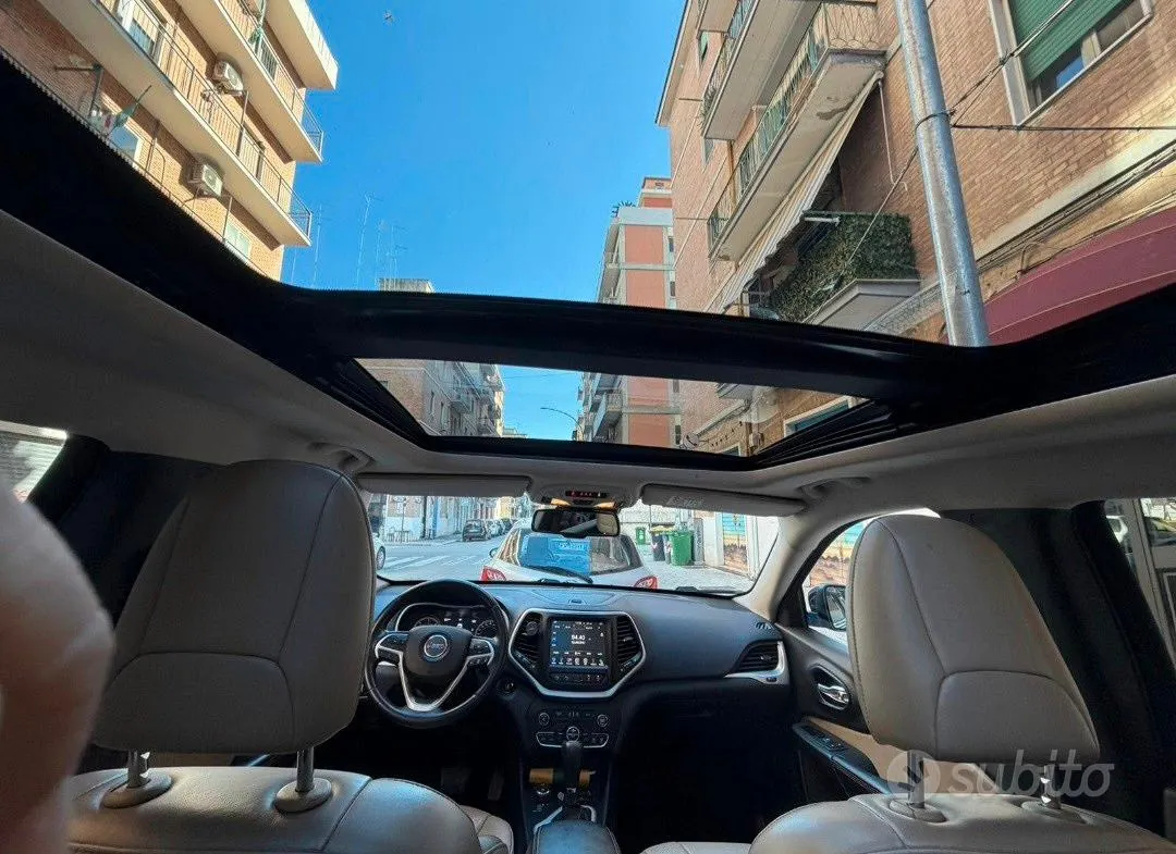 Jeep Cherokee 2015 photo 2