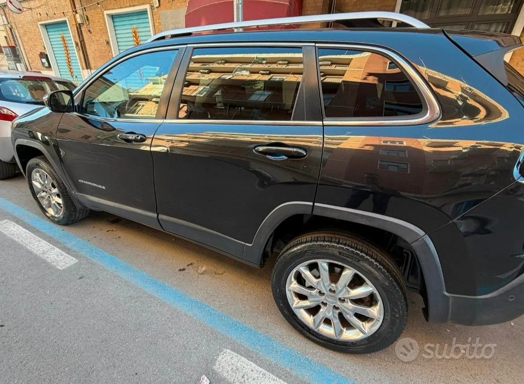 Jeep Cherokee 2015 photo 4