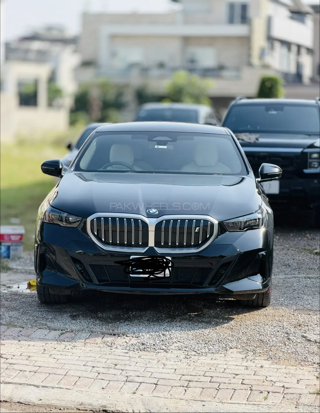 BMW I5