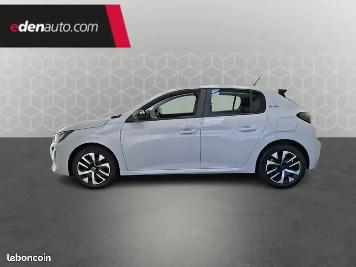 Peugeot 208 2026 photo 2