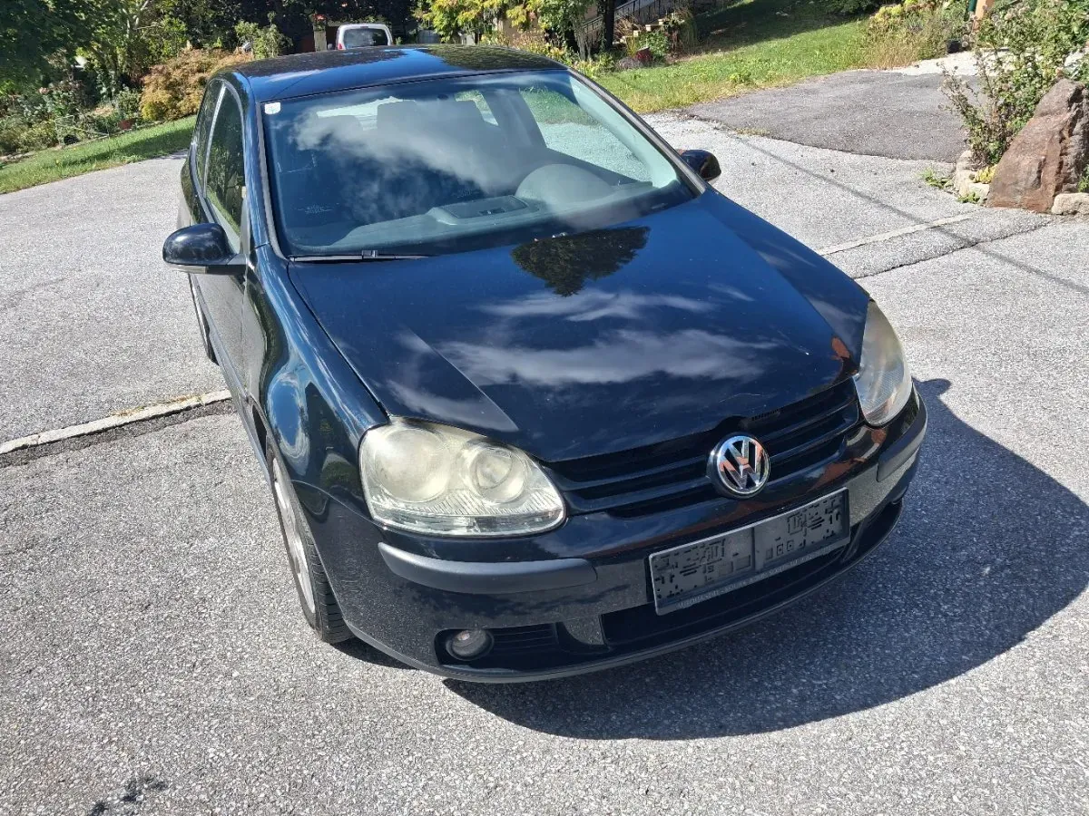Volkswagen Golf 2005 photo 2