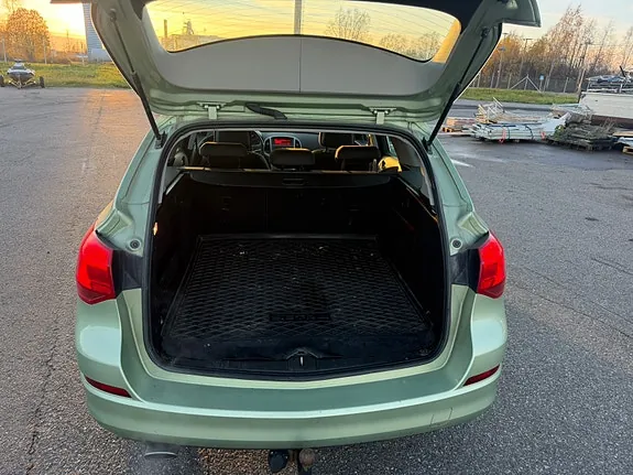 Opel Astra 2011 photo 5