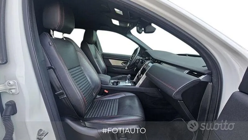 Land Rover Discovery Sport 2022 photo 4