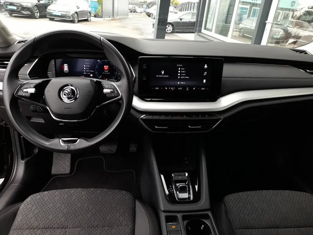 Skoda Octavia 2023 photo 3