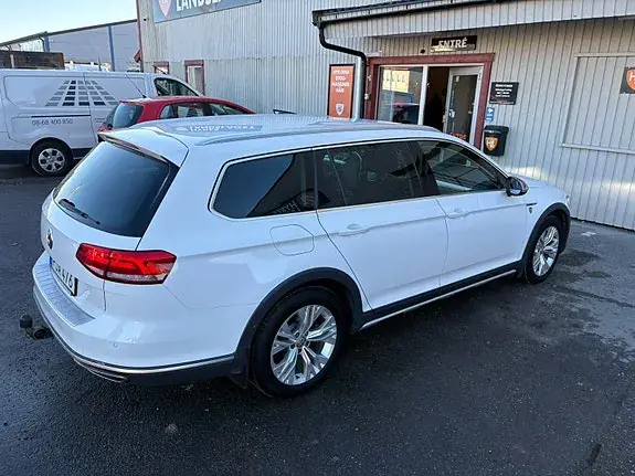 Volkswagen Passat Alltrack 2017 photo 2