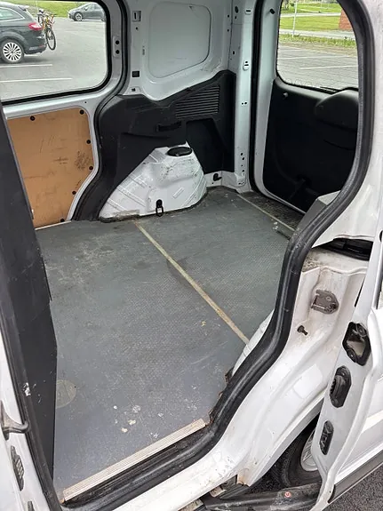 Ford Transit Courier 2018 photo 5