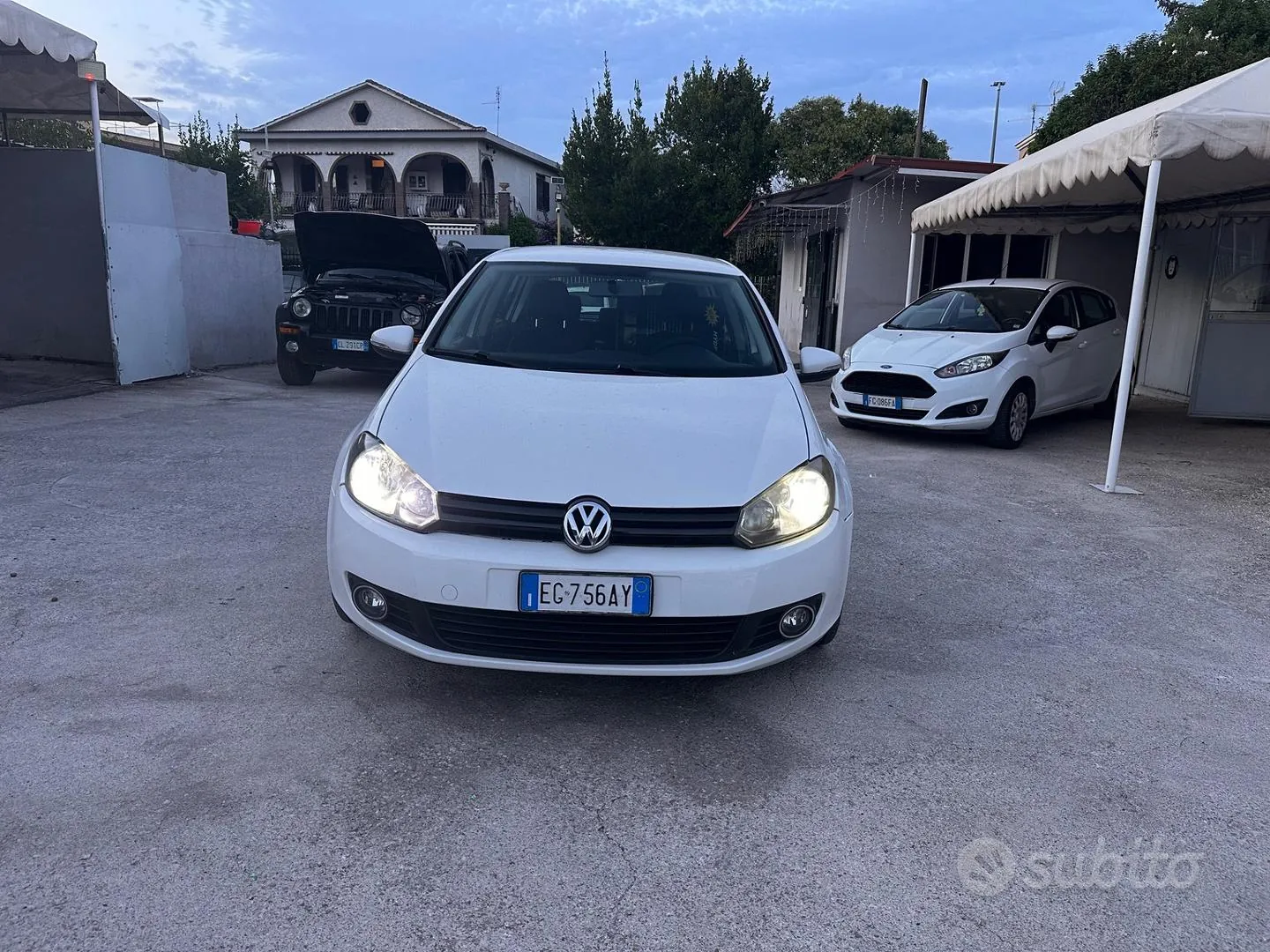 Volkswagen Golf 2011 photo 2