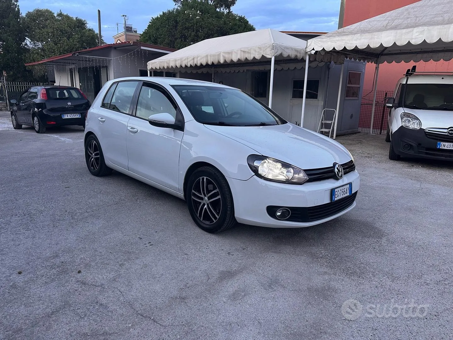 Volkswagen Golf 2011 photo 3