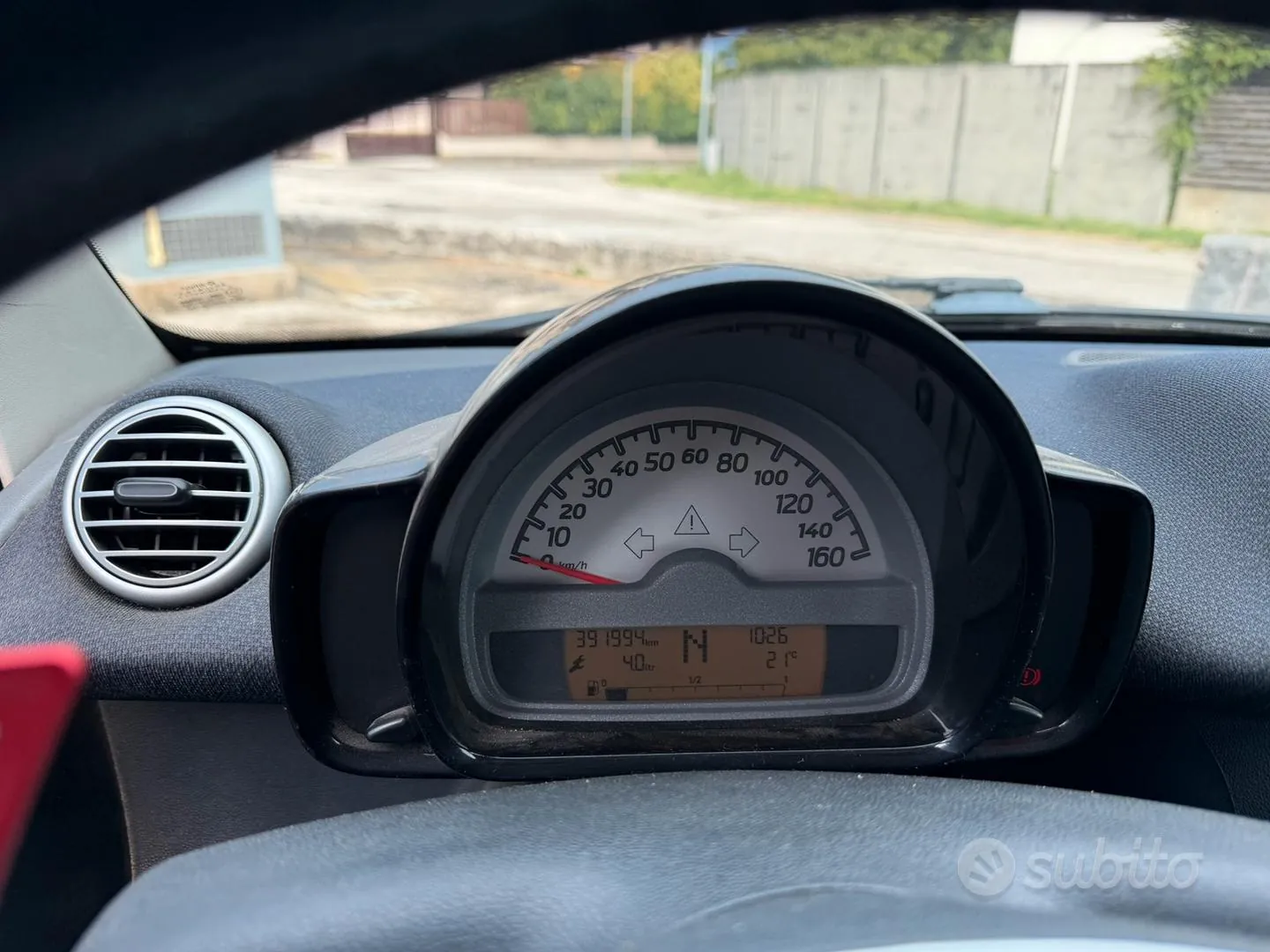 Smart Fortwo 2010 photo 2