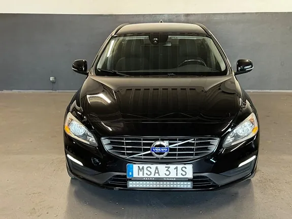 Volvo V60 2015 photo 4