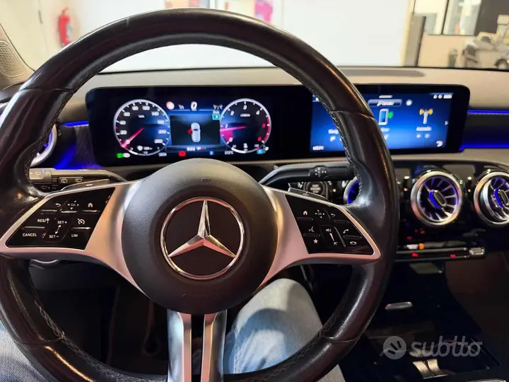Mercedes-Benz A 180 2023 photo 5