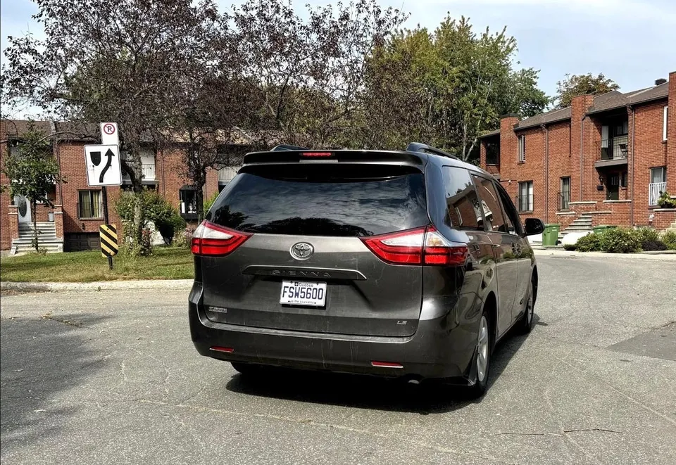 Toyota Sienna 2016 photo 4