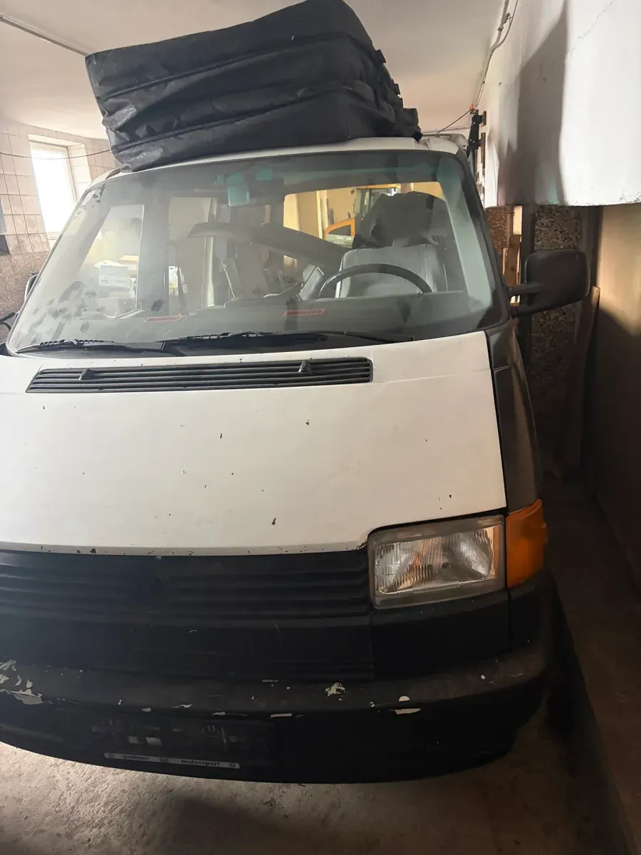 Volkswagen T4 1991 photo 3