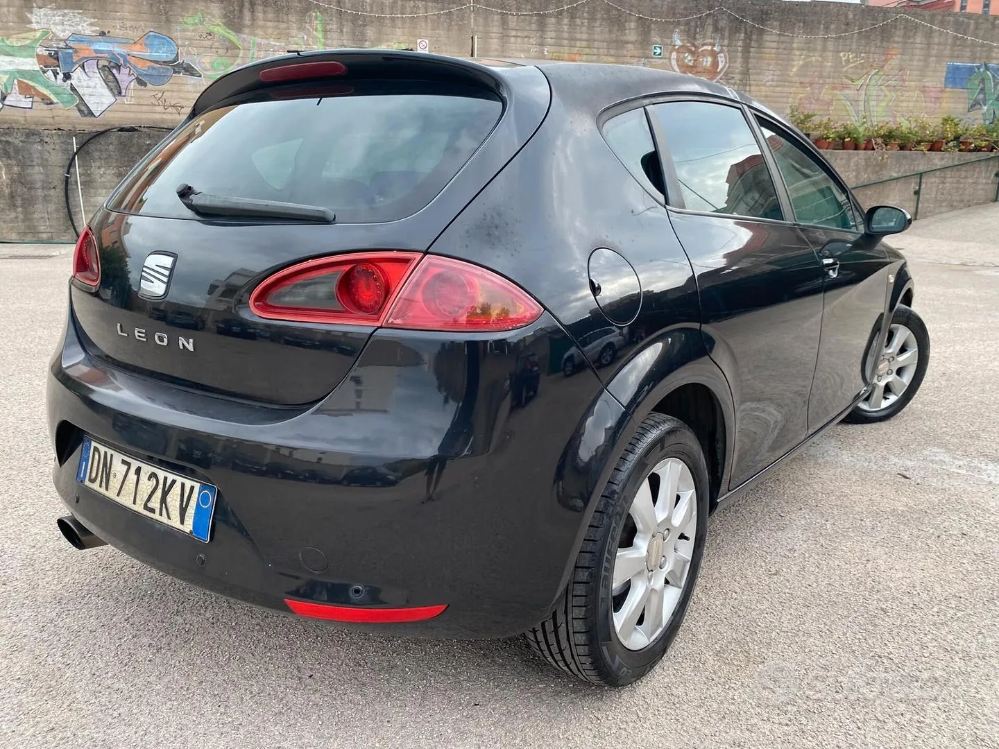 Seat Leon 2008 photo 2