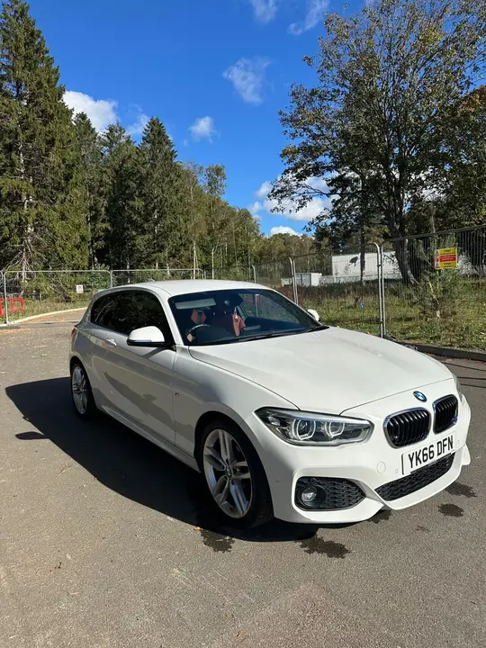 BMW 1 Series 2016 photo 2