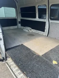 Toyota Hiace 2013 photo 3