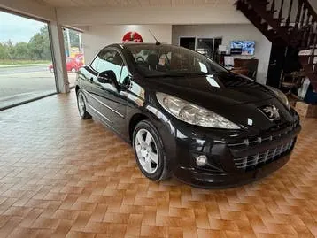 Peugeot 207 2011 photo 2