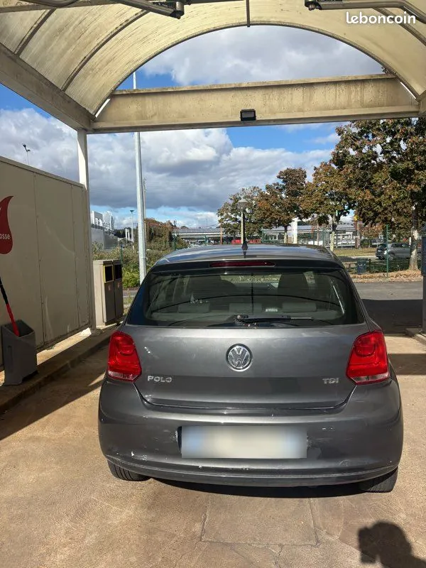 Volkswagen Polo 2011 photo 2