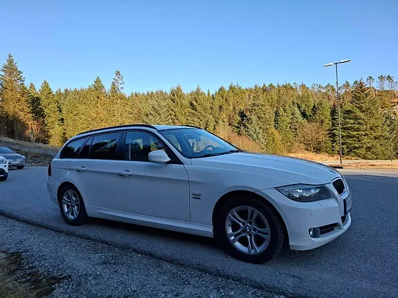 BMW 320D 2011 photo 4