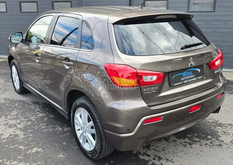 Mitsubishi Asx 2011 photo 4