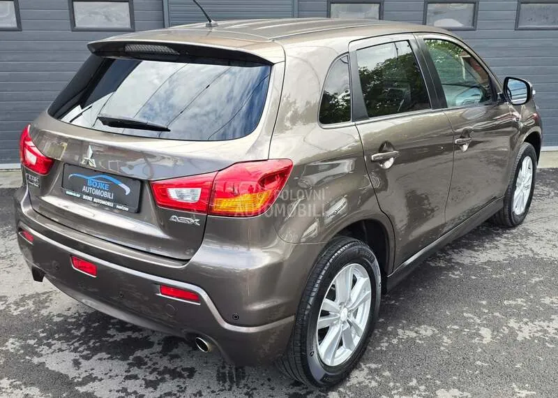 Mitsubishi Asx 2011 photo 2