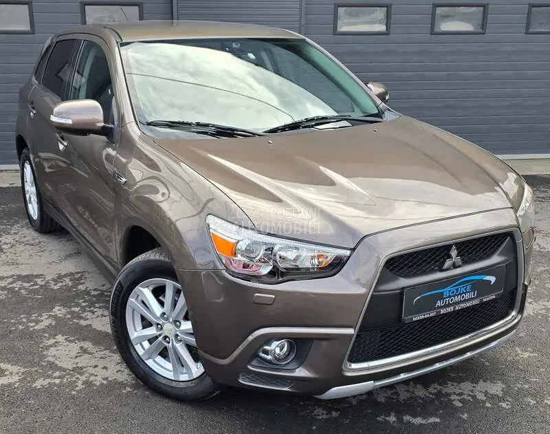 Mitsubishi Asx 2011 photo 3