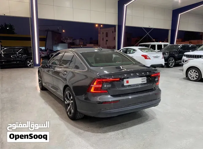 Volvo S60 2023 photo 3