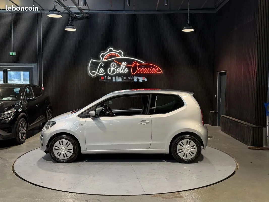 Volkswagen Up 2014 photo 4