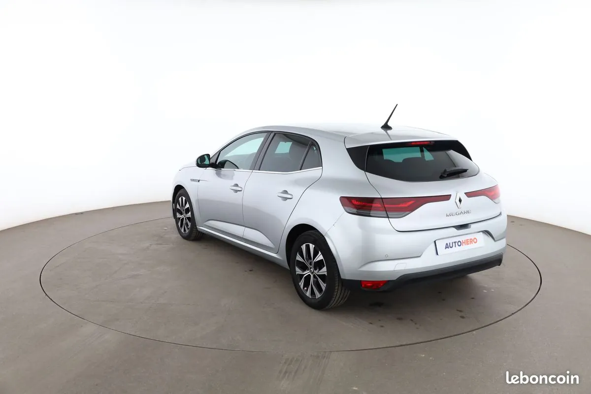 Renault Megane 2021 photo 2