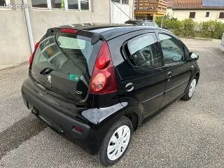 Peugeot 107 2012 photo 2