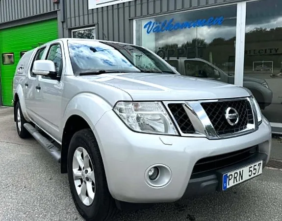 Nissan Navara 2011 photo 3