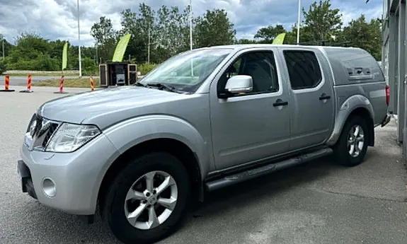 Nissan Navara 2011 photo 5