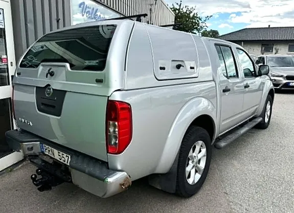 Nissan Navara 2011 photo 4