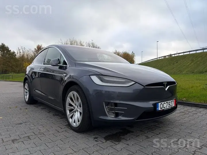 Tesla Model X 2017 photo 4