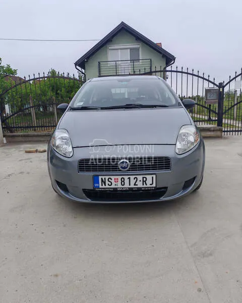 Fiat Grande Punto 2006 photo 4