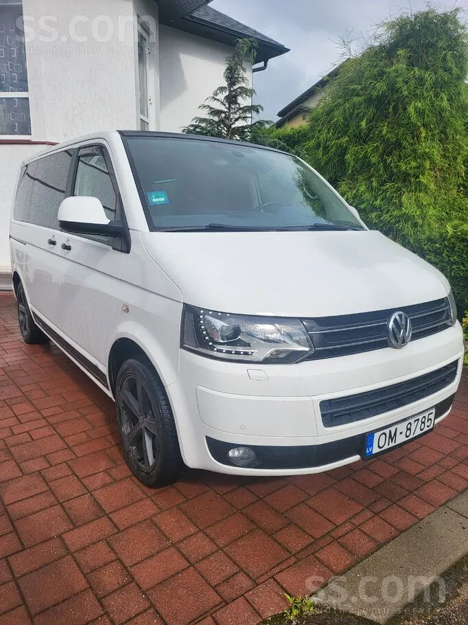 Volkswagen Multivan 2014 photo 2