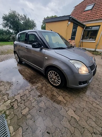 Suzuki Swift 2008 photo 2