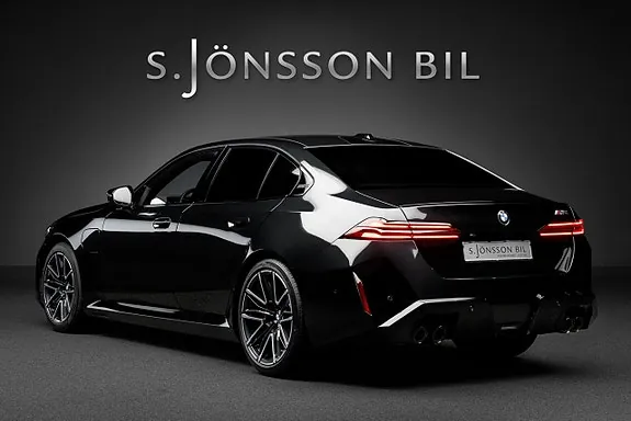 BMW M5 2025 photo 2