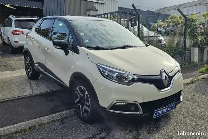 Renault Captur 2015 photo 2