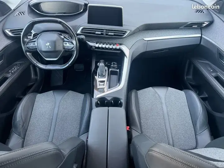 Peugeot 3008 2019 photo 5
