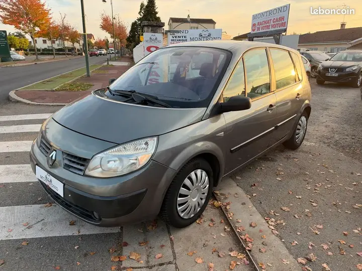Renault Scenic 2004 photo 2
