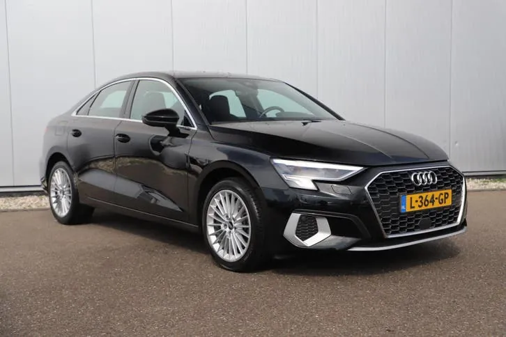 Audi A3 2021 photo 3