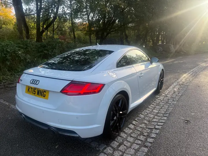 Audi Tt 2015 photo 5
